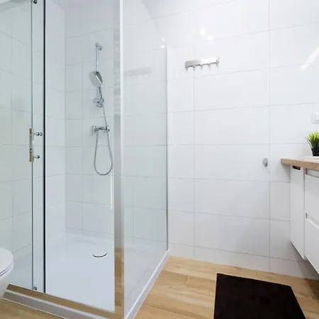 Platany Z Parkingiem By Renters Appartement