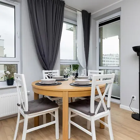 Platany Z Parkingiem By Renters * Kolobrzeg