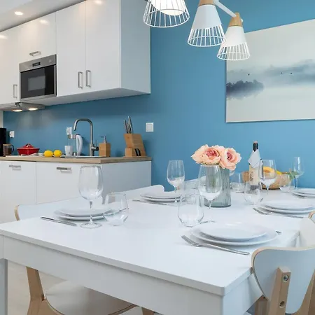 Platany Z Parkingiem By Renters Appartamento