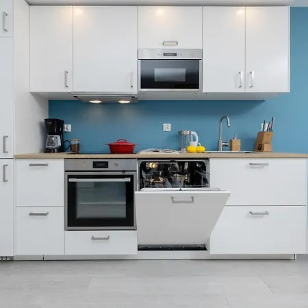 Platany Z Parkingiem By Renters *