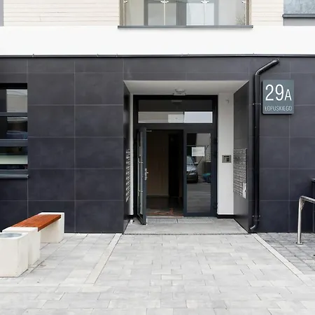 Platany Z Parkingiem By Renters 아파트 코워브제크