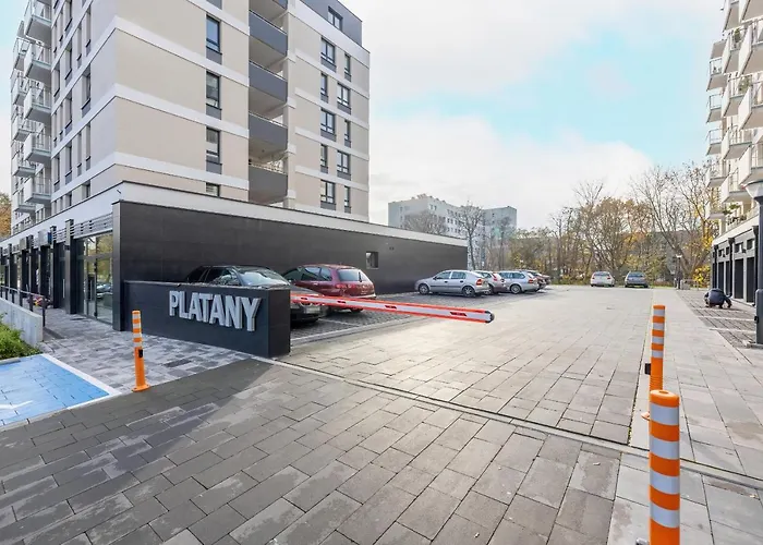 Platany Z Parkingiem By Renters Kołobrzeg